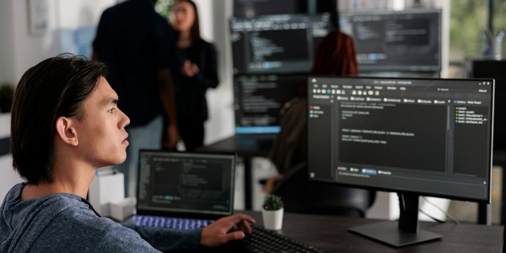 Intel CEO Reconsiders Flagship Manufacturing Tech Strategy