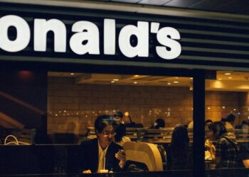 McDonald’s CEO Viral Burger Moment Shows Power of Executive Visibility