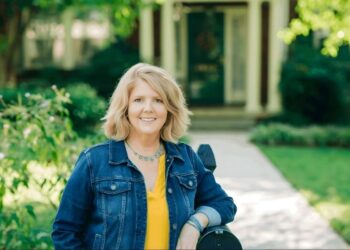 Susan Calabrese: Building a Real Estate Career on Referrals and Trust in Knoxville