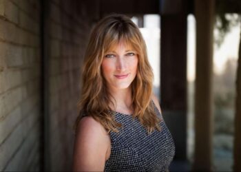 Trust, Community, and Coastal Living: The Approach of Amanda Graves