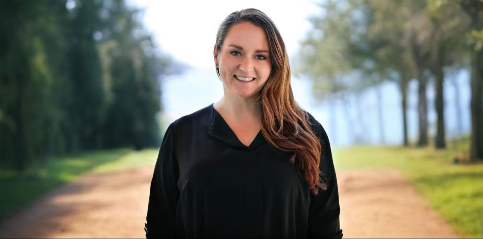 A Realtor Who Knows the Coast How Jillian Burris Puts Clients First-2