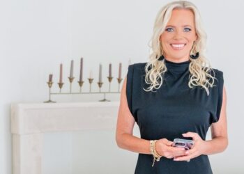 Joanne Bolt’s Guide to Building Confidence, Not Perfection, for Success