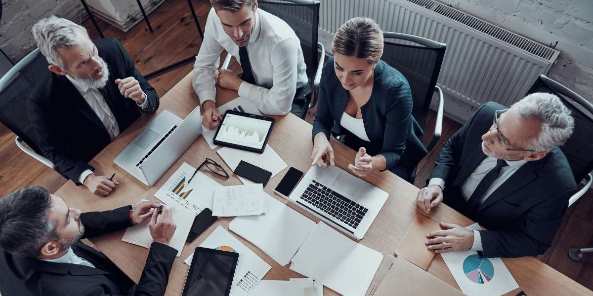 LVMH CEO Bernard Arnault Declines to Name Successor