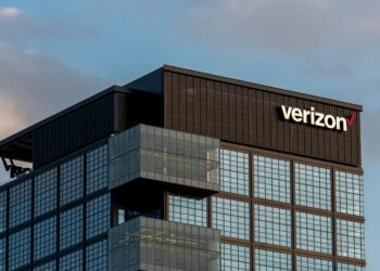 Verizon CEO Highlights Shift in Customer Growth Strategy Beyond Network Branding