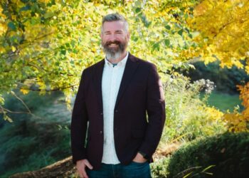 Southern Oregon Native Dustin Way Builds Trust One Client at a Time