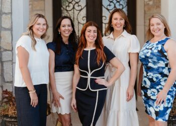 Why Digital Marketing Is No Longer Optional for Modern Entrepreneurs: Amber Farrell on Leveraging Emerging Technologies