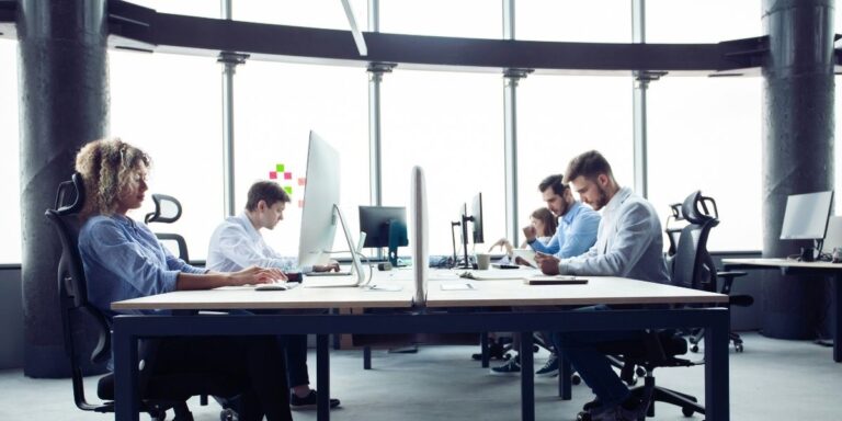 Airbnb CEO on Leadership How AI Is Redefining Manager Roles