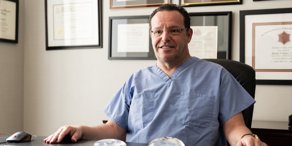 Edelstein Cosmetic Plastic Surgery and Its Role in Professional Training and Surgical Mentorship within Canada’s Evolving Aesthetic Medicine Landscape