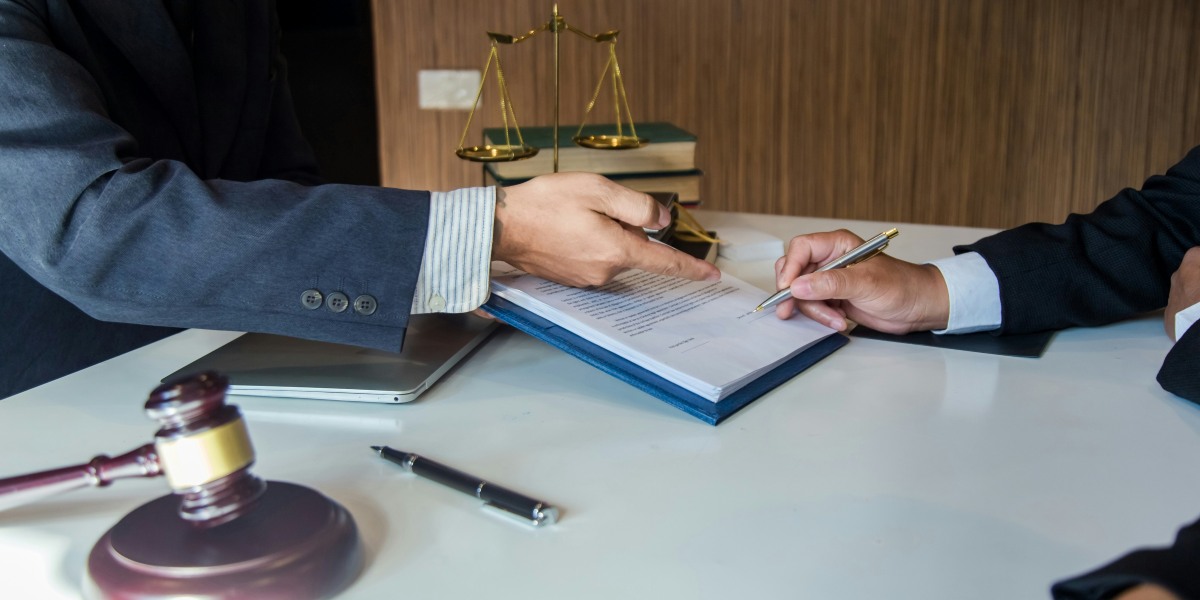 Why Truck Accident Cases Demand a Focused Legal Team