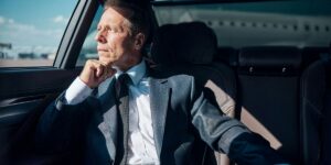 Retired CEOs Return to Lead Major Corporate Turnarounds
