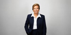 Vanda Davis: How to Build Executive Alignment During Complex Transformations