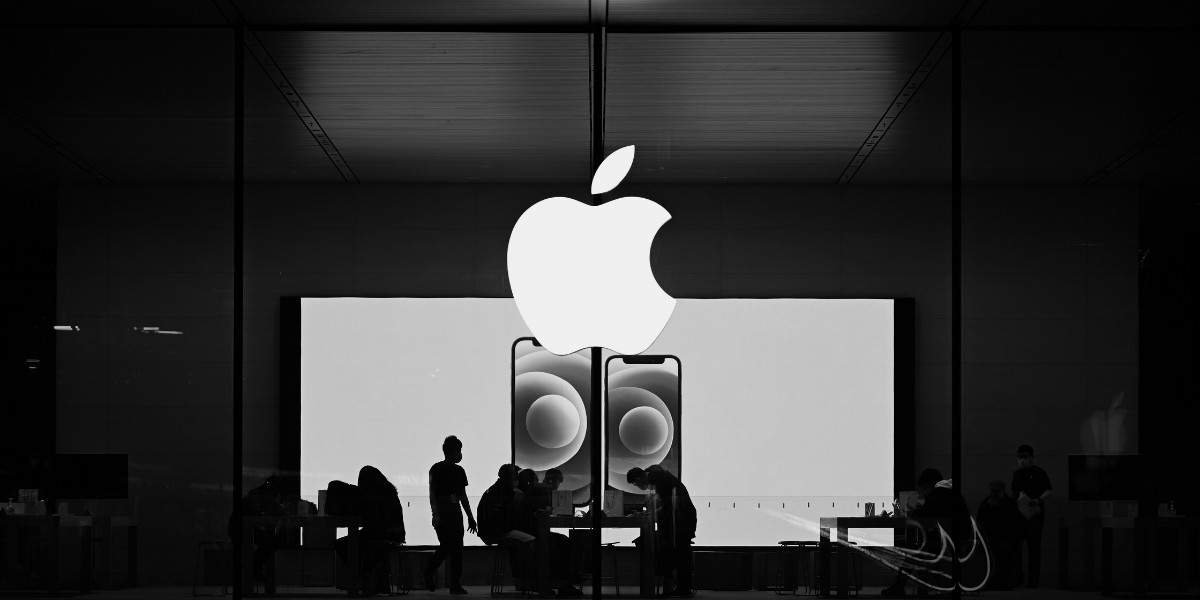 John Ternus Takes Over as Apple CEO as AI Push Accelerates