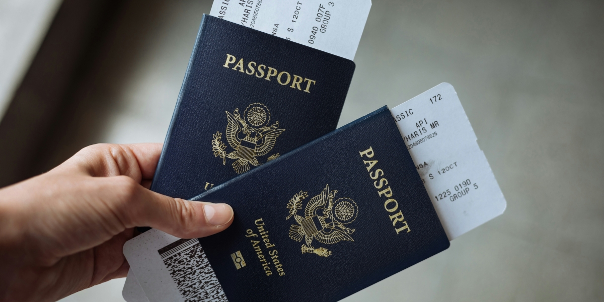 How HelloGov and iVisa Founders Simplify the Pre-Travel Document Experience