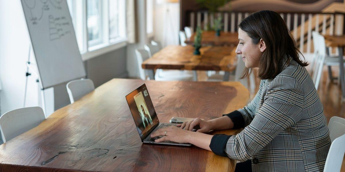 Managing International Contractors: The Practices That Hold Up