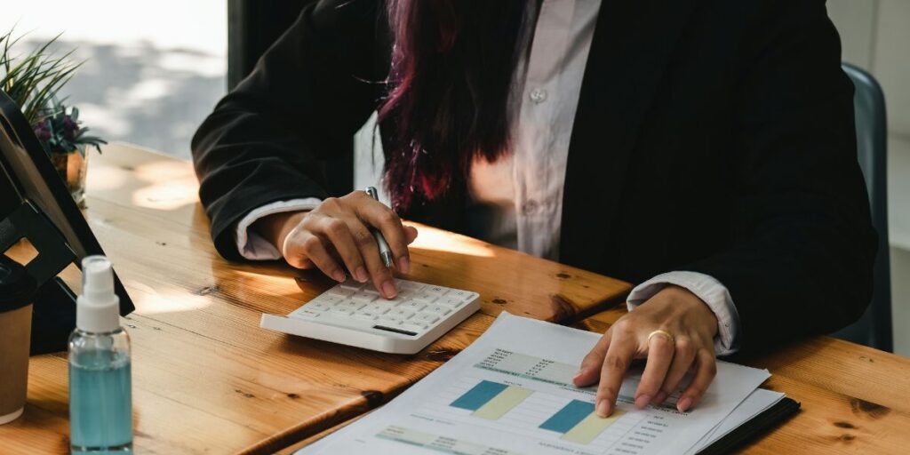 When a Phoenix Tax Problem Calls for an Attorney