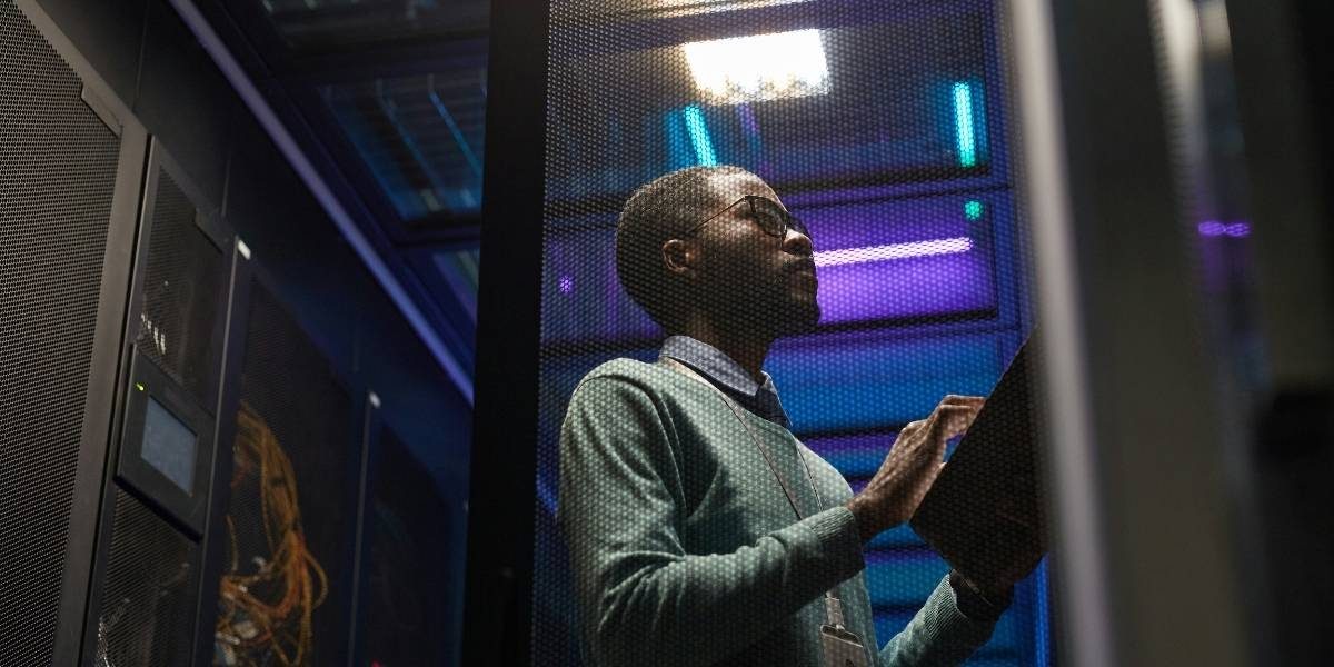 AI Bubble Debate Continues as Valuations Rise Across Tech Industry