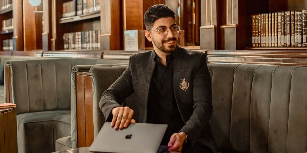 AI and Executive Credibility: How Public Record Registry Helps CEOs