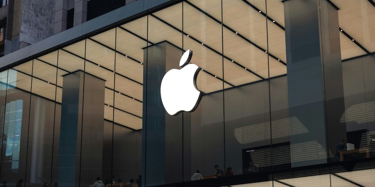 Apple CEO Tim Cook to step down Confirmed in Leadership Transition
