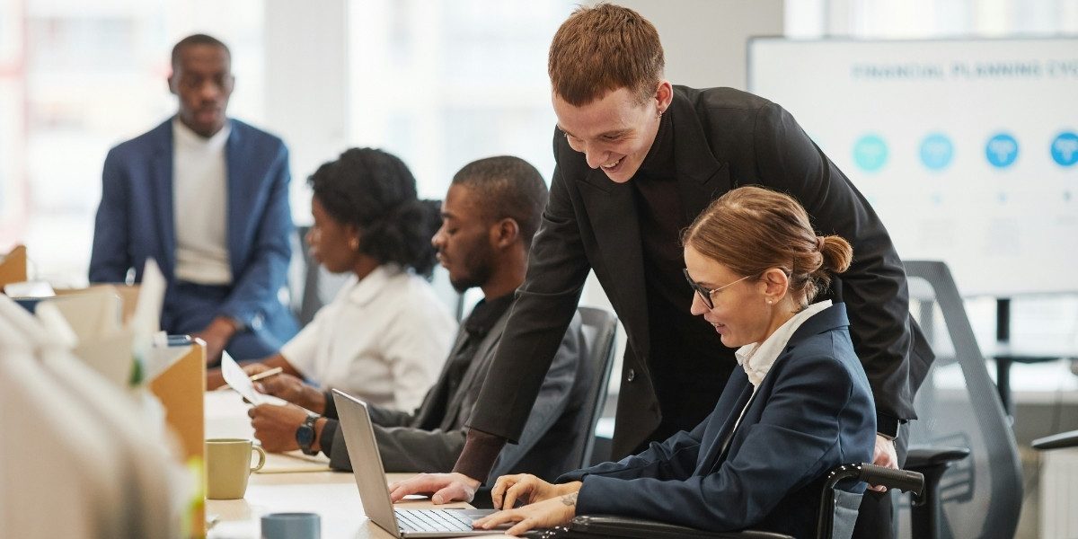 Filling the Practicality Void: Transformative Leadership Training by Lunt Consulting