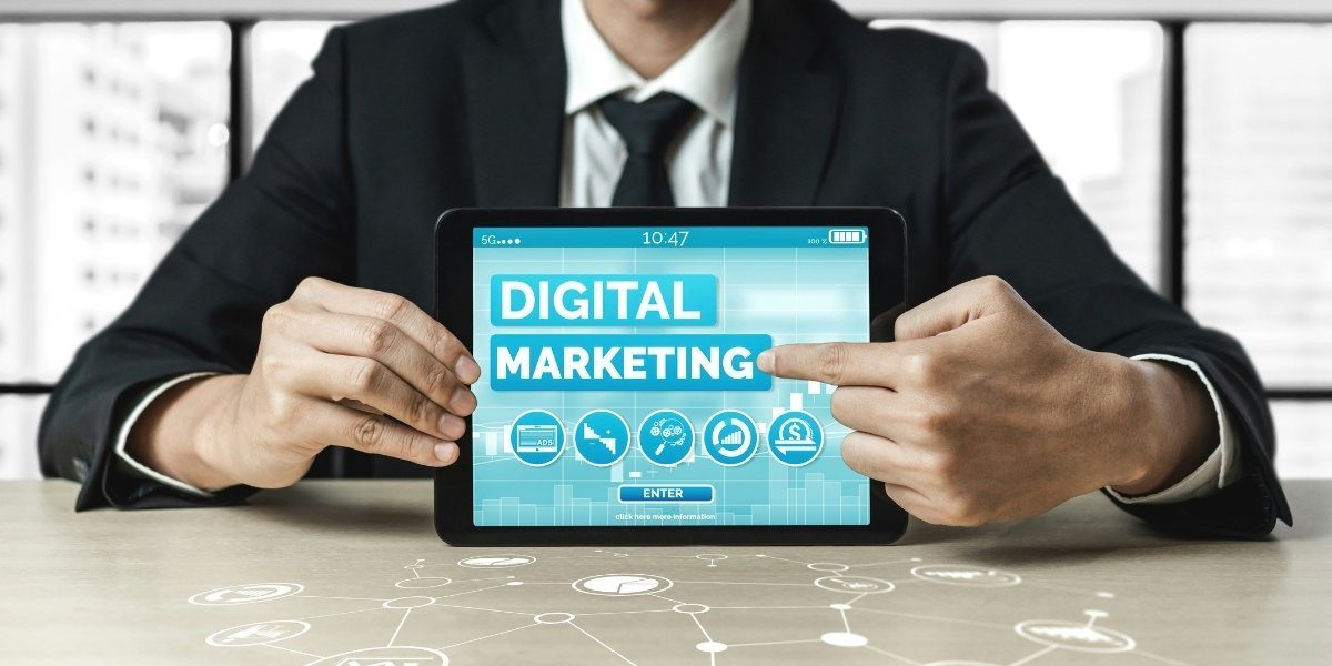 From Startup to Industry Leader: Alex Wolk’s Journey in Digital Marketing