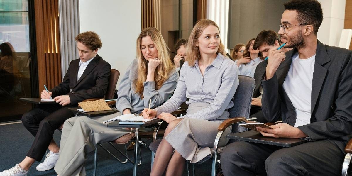 How To Look Fresh For A Meeting When You’re Right Off The Red Eye