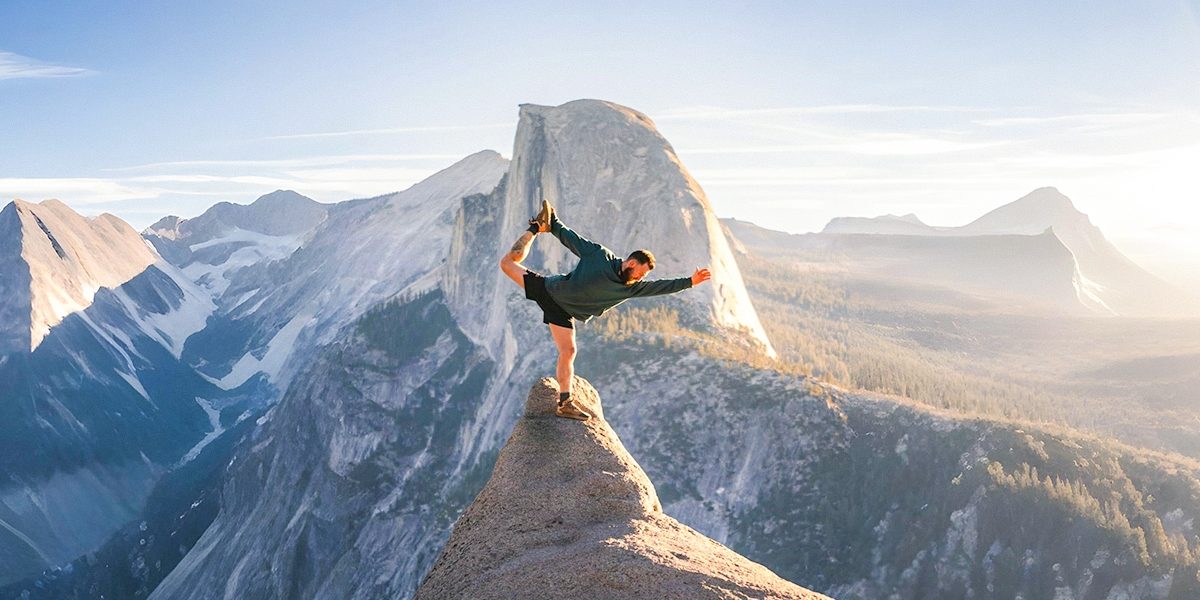 From Backpack to Camera Bag: How Sean Oblizalo Guides Couples Through the Mountains